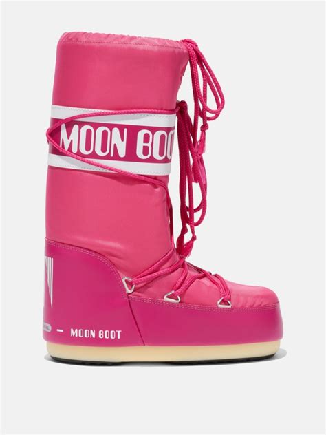 hot pink moon boots